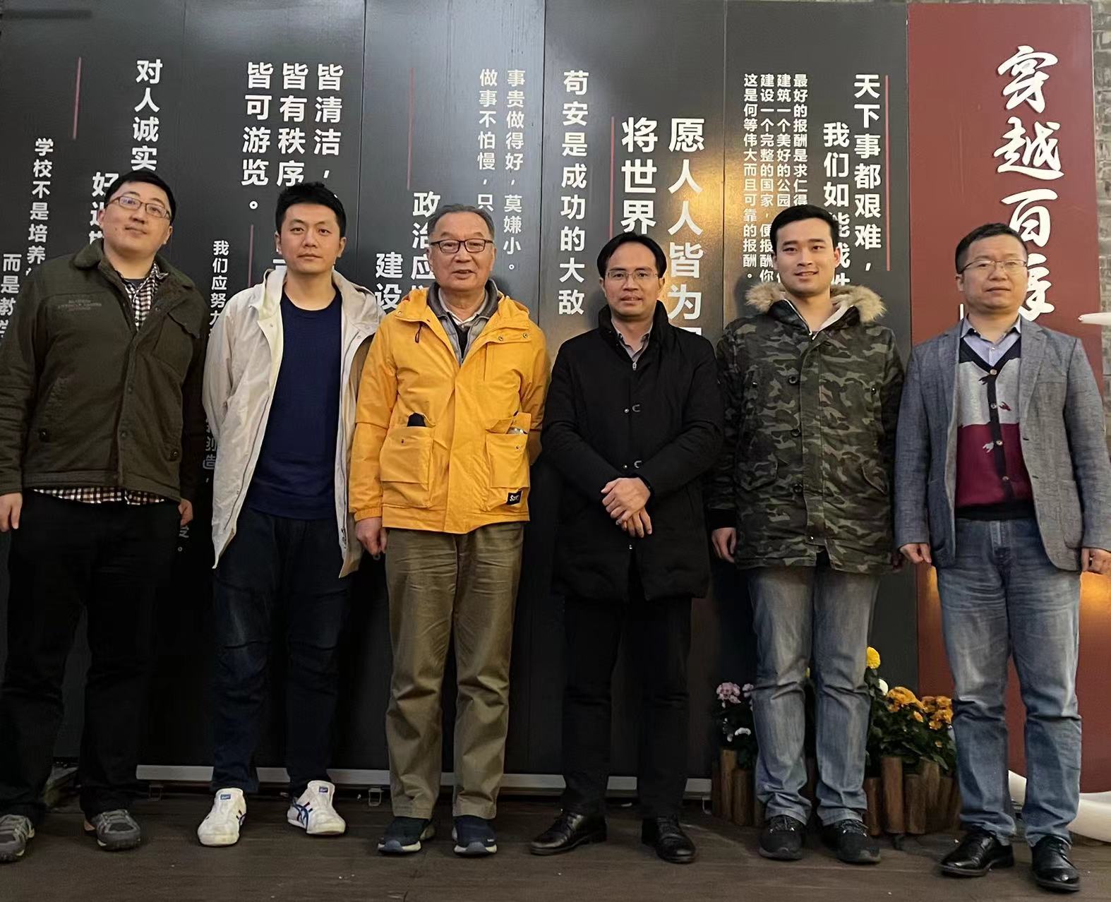 纪录片2.jpg